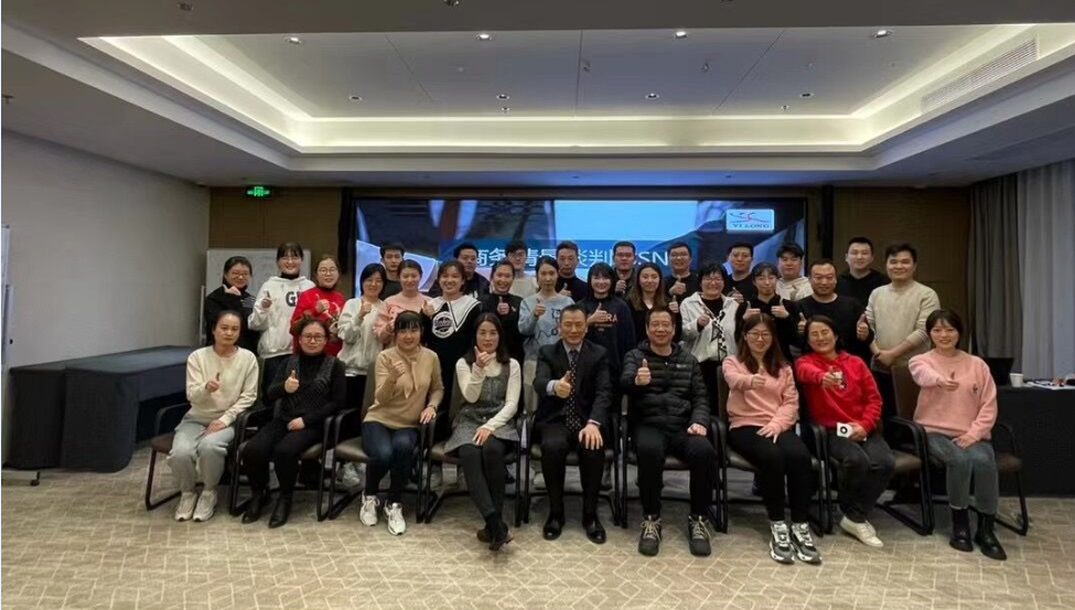 提升自我，服务客户，极速彩票邀您携手同行！